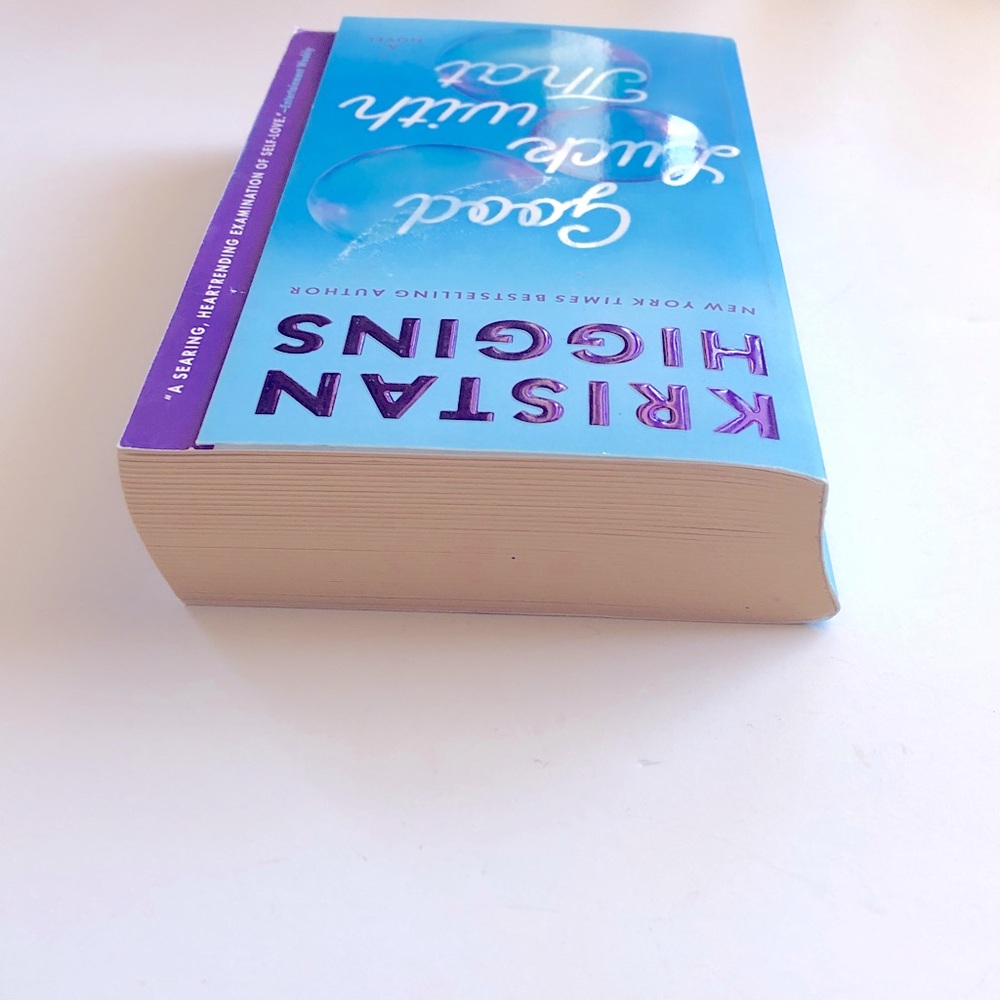 Kristan Higgins "Good Luck With That" Paperback - Blue Cover - Picture 6 of 6